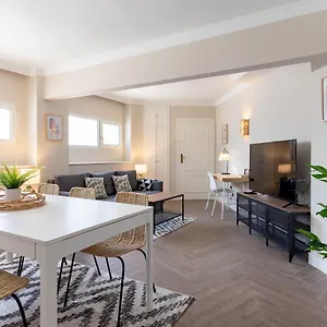 https://confortable-piso-en-neguri-a-5-min-de-la-playa.basquecountryhotels.org