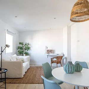 Acogedor En Calle Alcala By Bebalmy Madrid